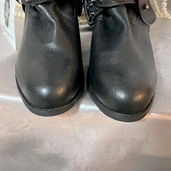 NWT! Sterling River Studded Black Leather Harness Boot, size 10. - Picture 7 of 11
